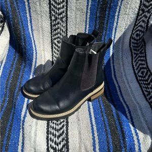 Fashion girl boots, black size 6women